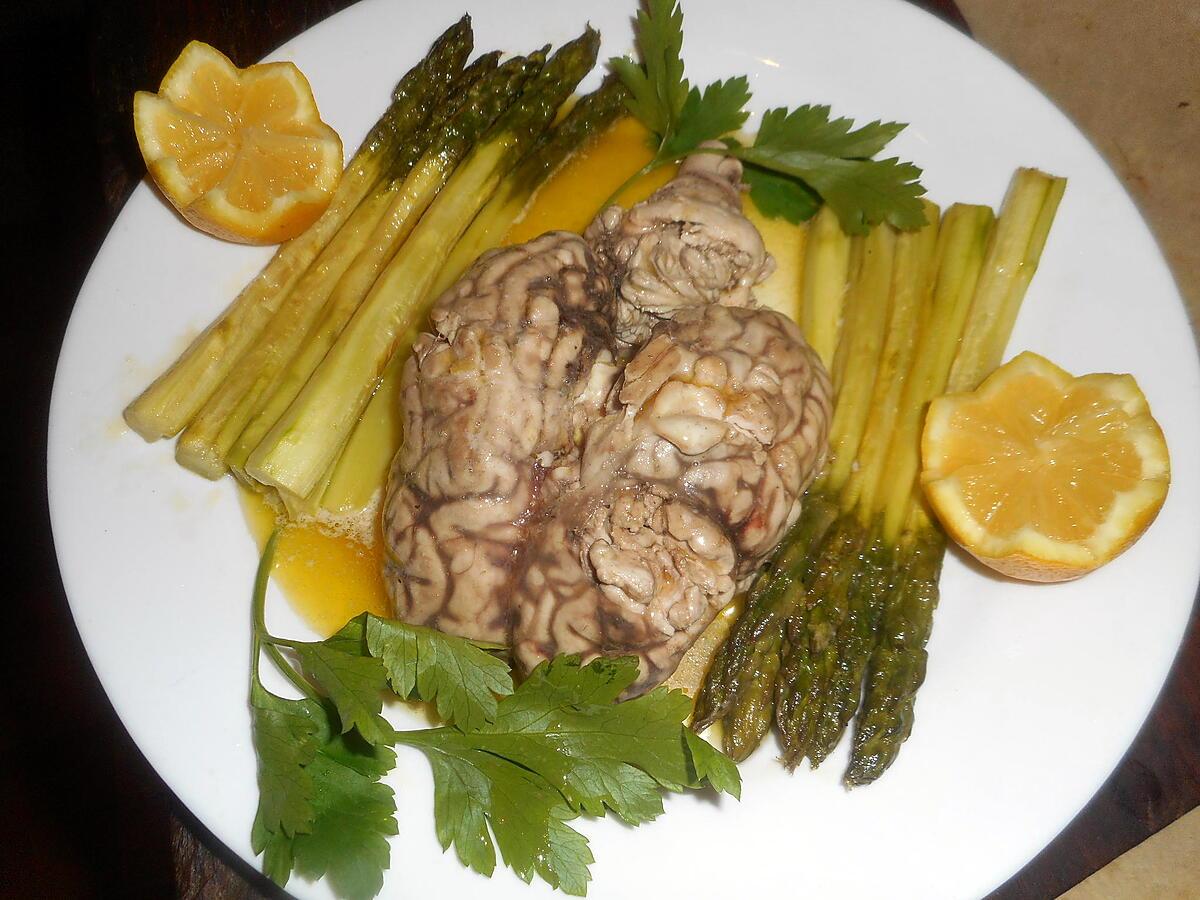 recette Cervelle de veau aux asperges vertes