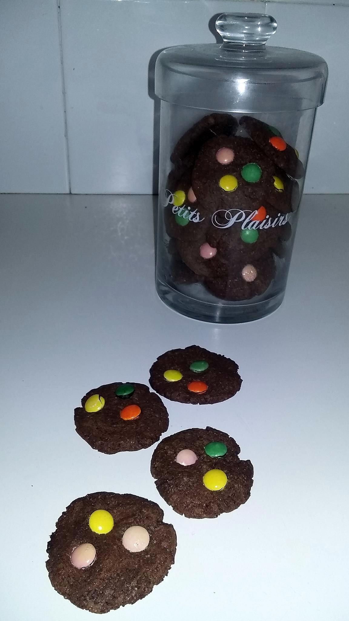 recette Cookies au beurre de cacahuète cacao et smarties