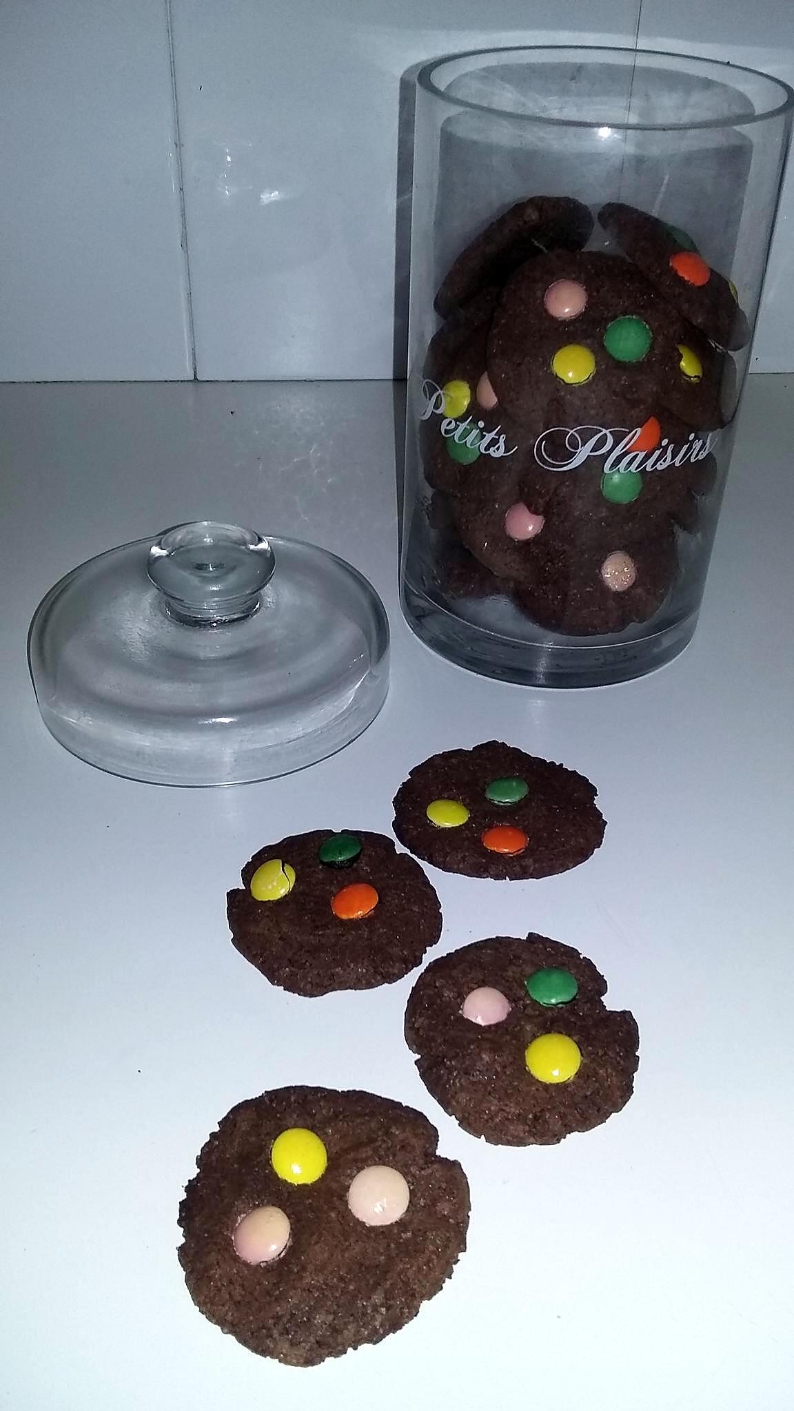 recette Cookies au beurre de cacahuète cacao et smarties