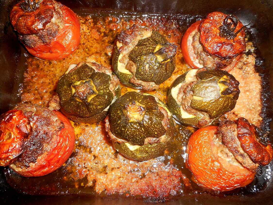 Recette de Tomates et courgettes rondes farcies au veau