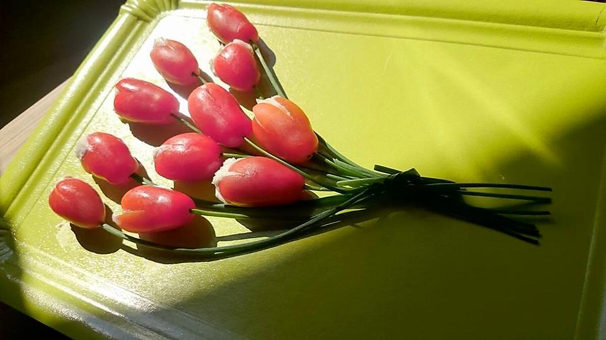 recette Bouquet de tomates tulipes apéritives au gorgonzola