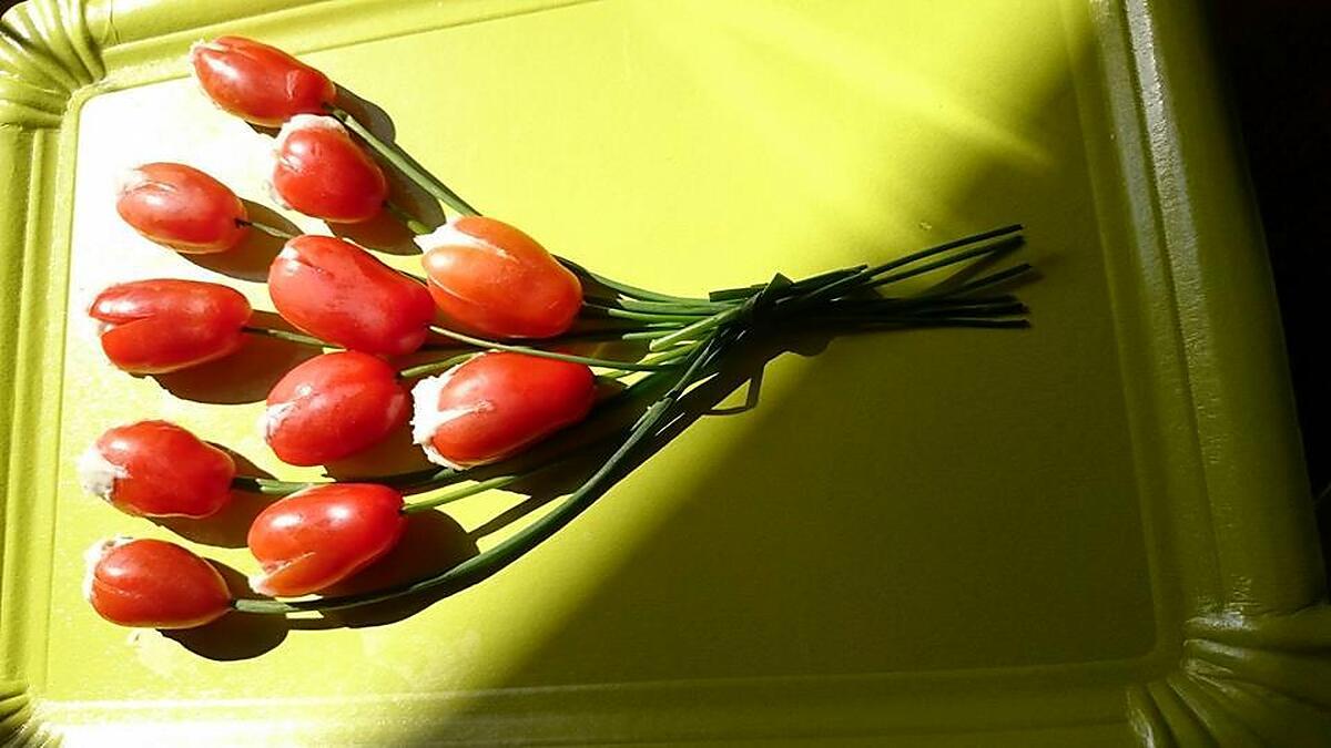 recette Bouquet de tomates tulipes apéritives au gorgonzola