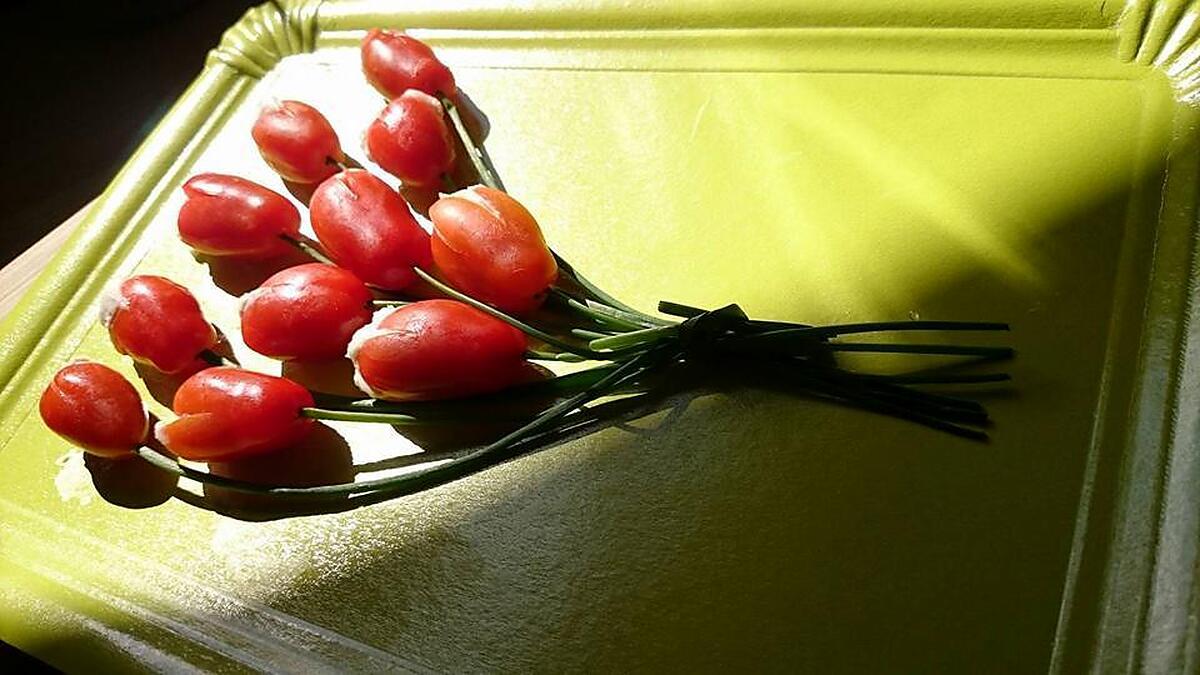 recette Bouquet de tomates tulipes apéritives au gorgonzola