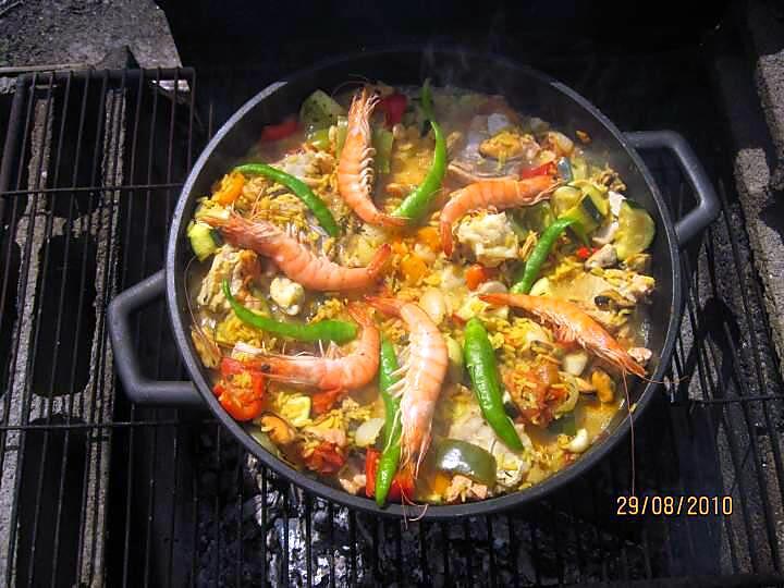 recette Paella aux fruits de mer et poissons "maison"