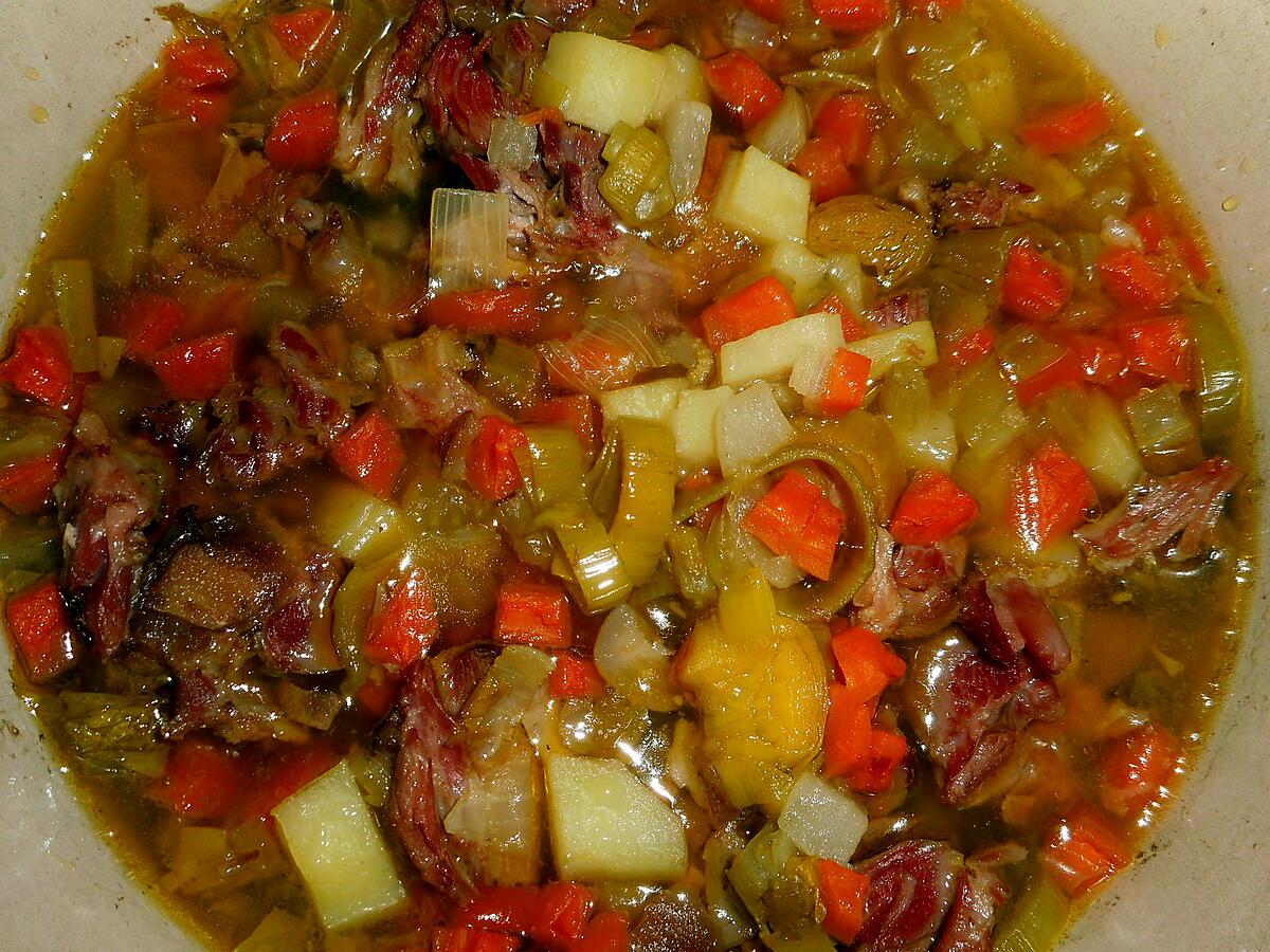recette Soupe de légumes,jarret de porc 1/2 sel