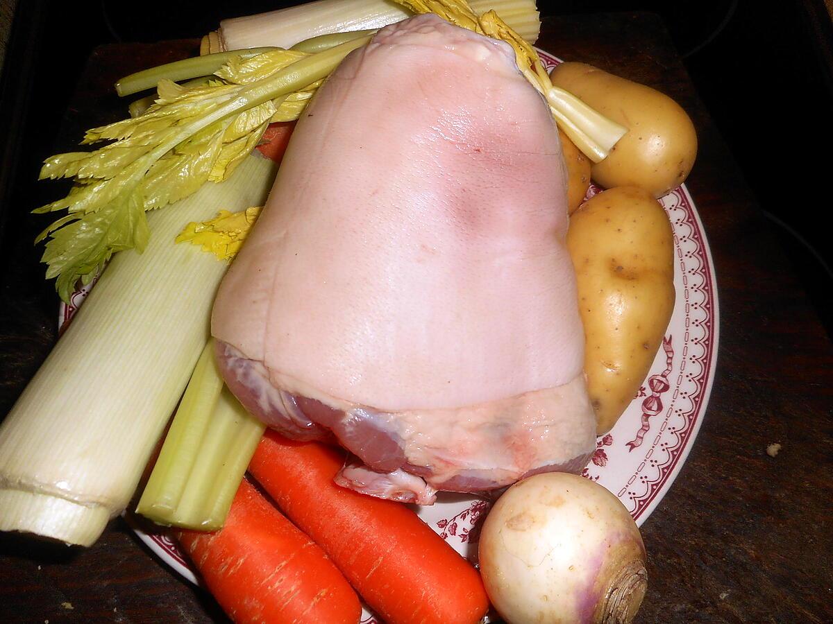 recette Soupe de légumes,jarret de porc 1/2 sel