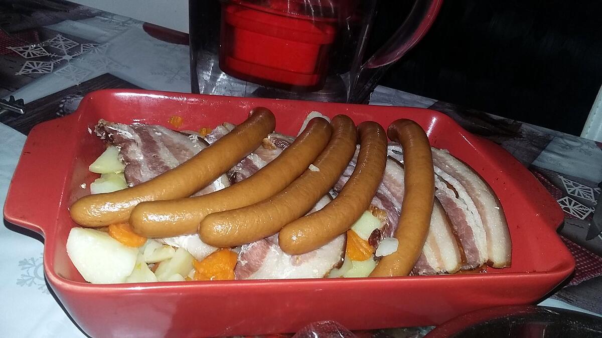 recette Potée au lard fumé et saucisses viennoises