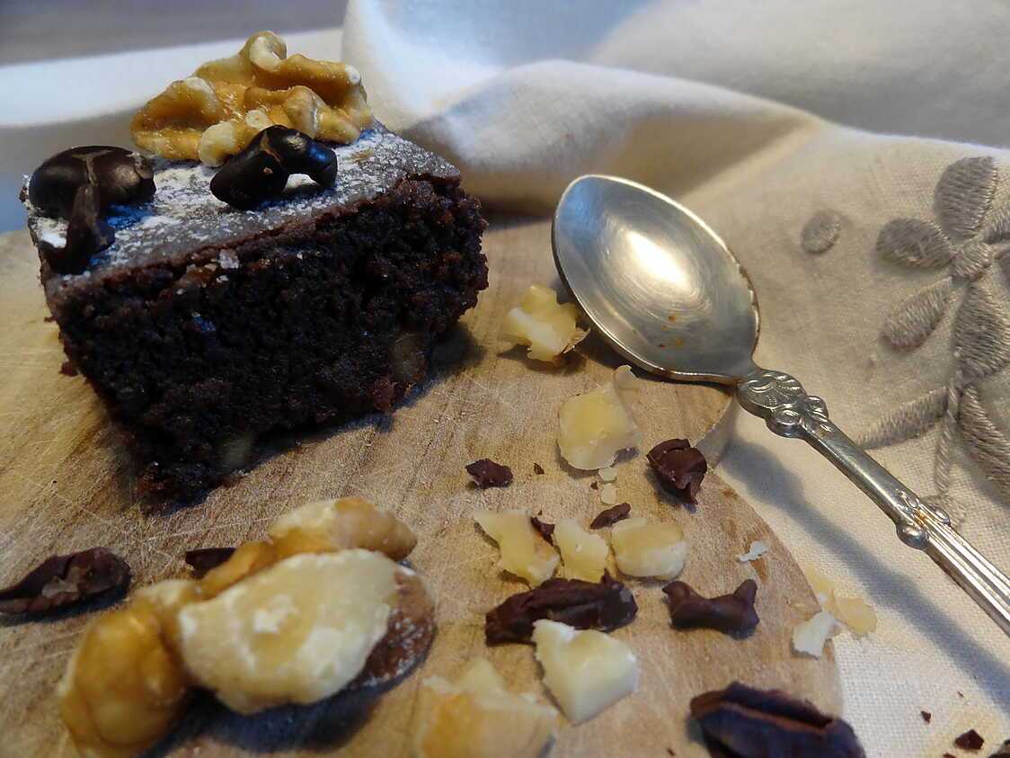 Moelleux chocolat noix sans sucre et sans gluten.