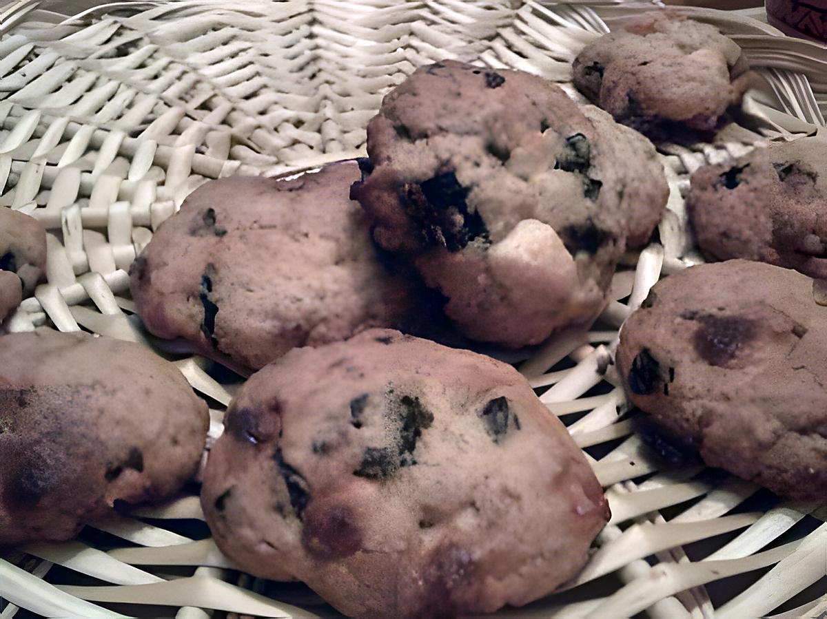 recette COOKIES CHOCOLAT BLANC ET PRUNEAUX