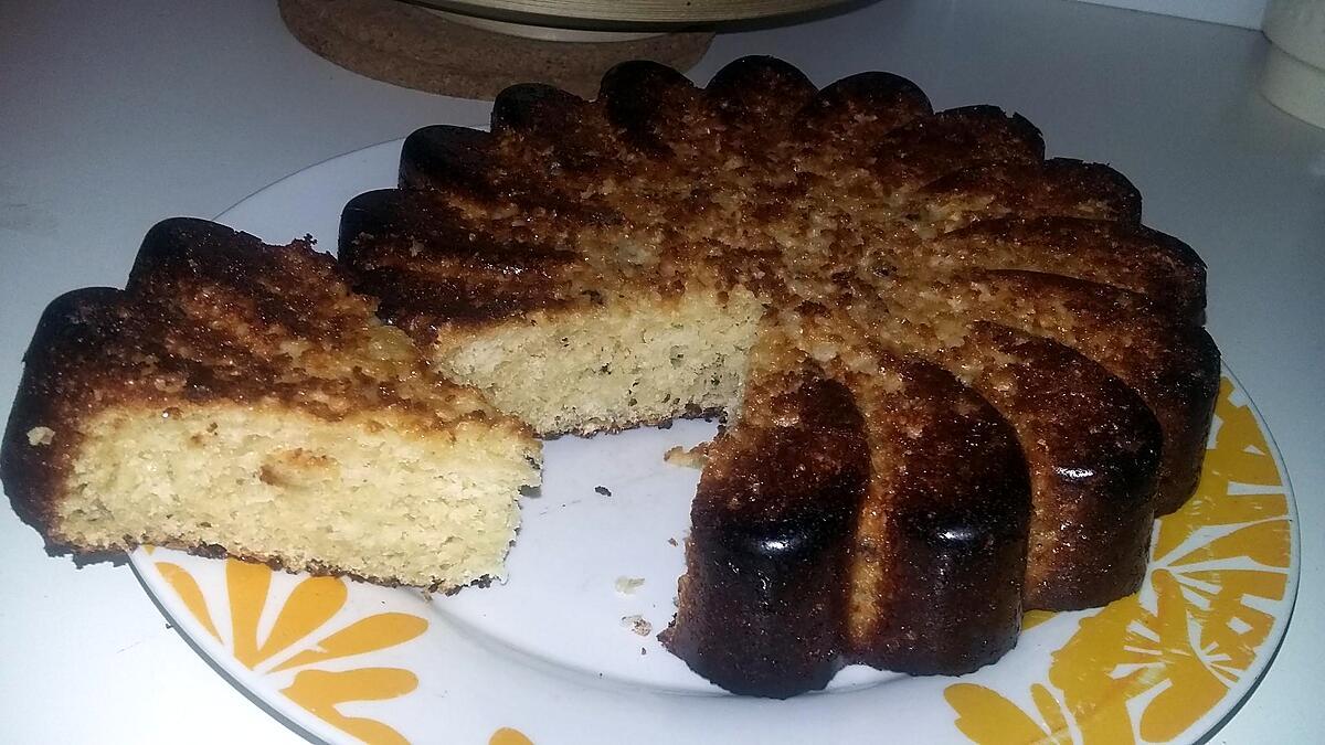 recette Gâteau moelleux au yaourt stracciatella