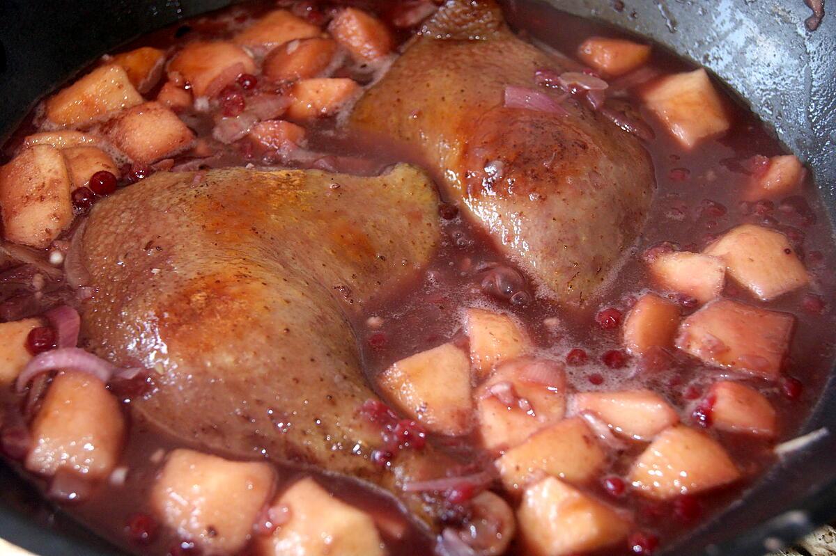 recette Cuisses de canard aux pommes et aux airelles