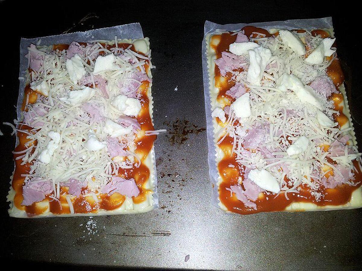 recette Pizza individuels de ravioles au jambon et 3 fromages