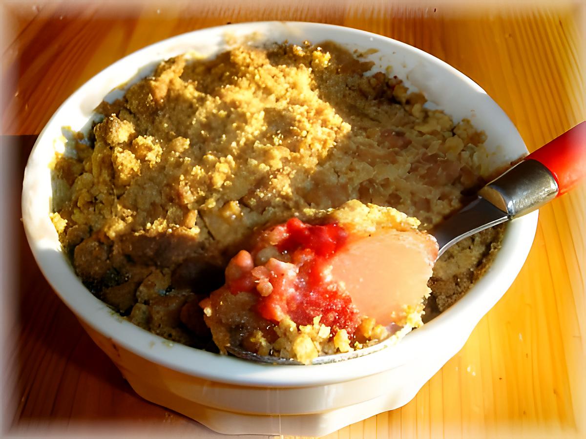 recette Crumble de poires et framboises à la fève tonka et spéculoos