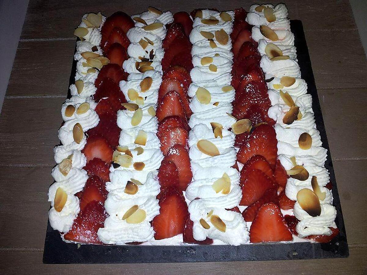 recette Tarte aux fraises-chantilly et amandes