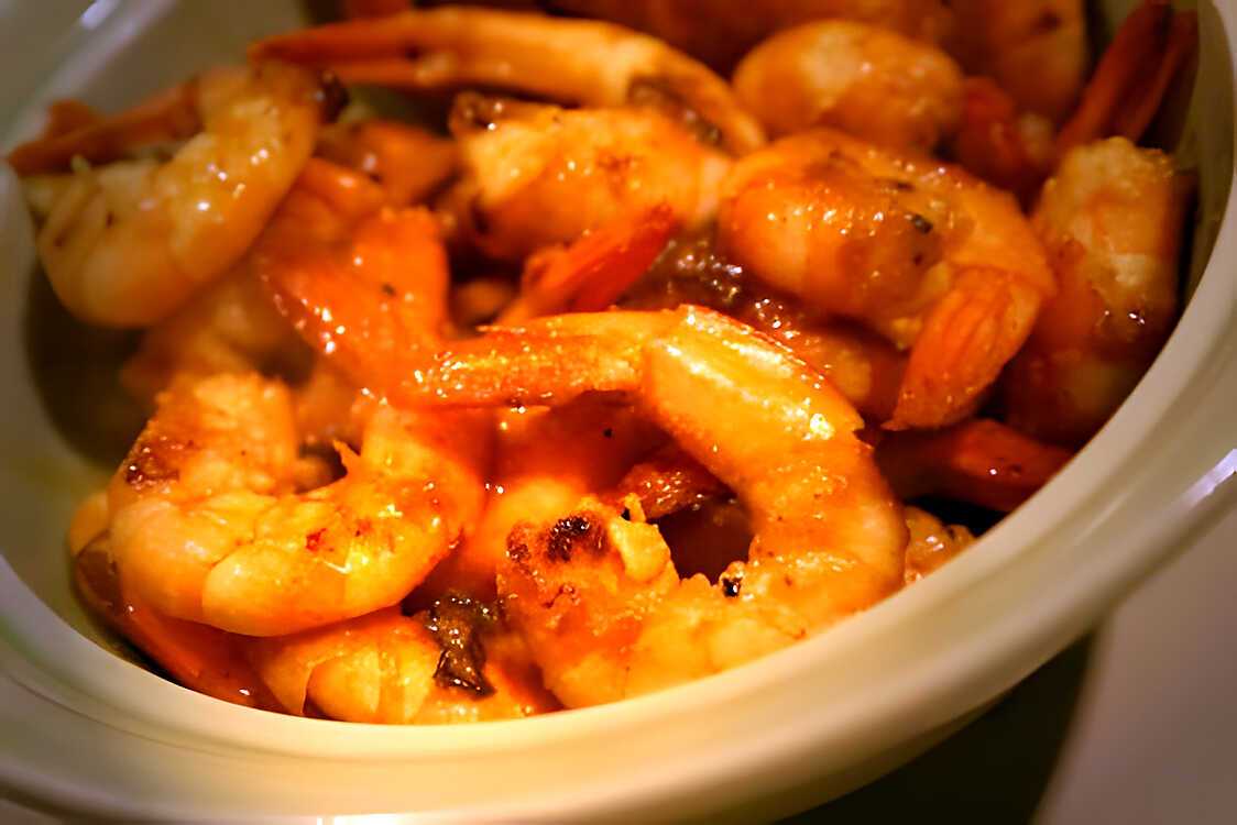 Crevettes sautées à l'ail, curry, gingembre et Sauce Soja