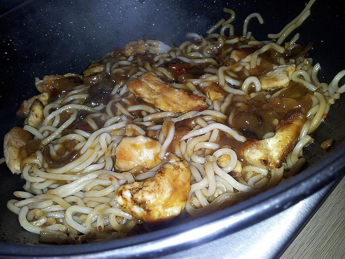 recette Ramen sautées au poulet sauce cantonaise