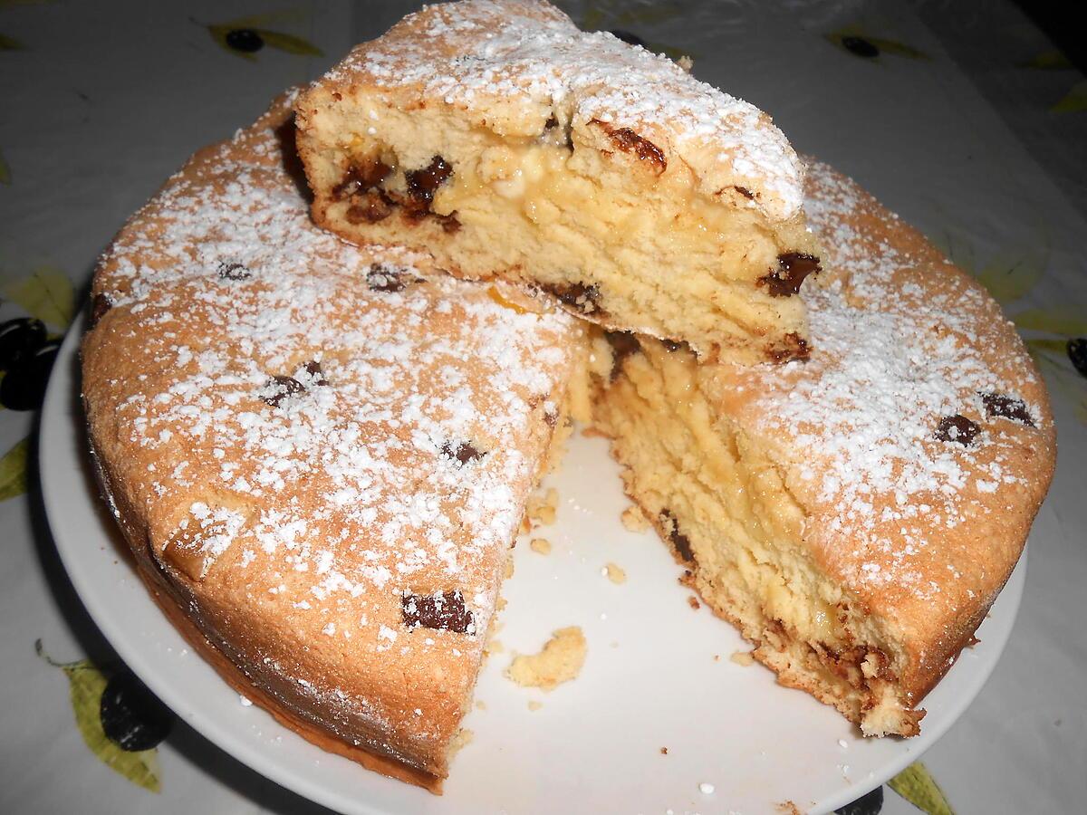 recette GATEAU DE SAVOIE AUX PEPITES DE CHOCOLAT NOIR ET BLANC