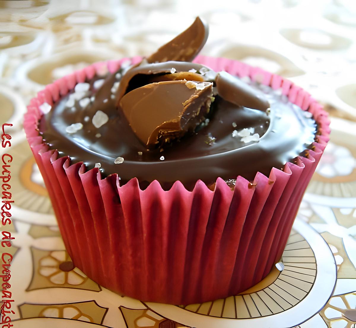 recette Cupcakes Chocolat au Beurre Salé & Éclats de Daim