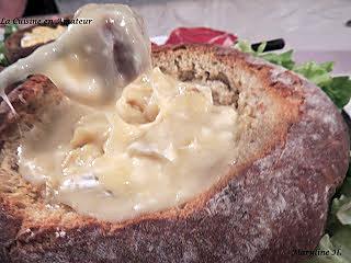 recette Fondue de camembert dans son pain maison