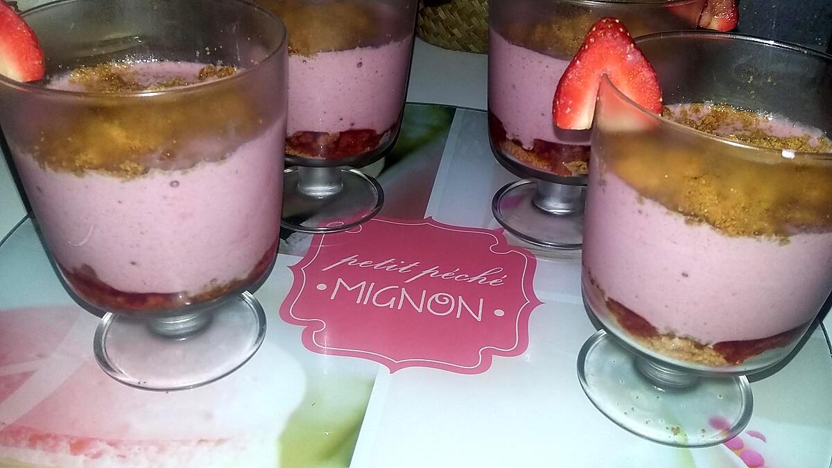 recette Verrine mousse de fraise express au spéculoos