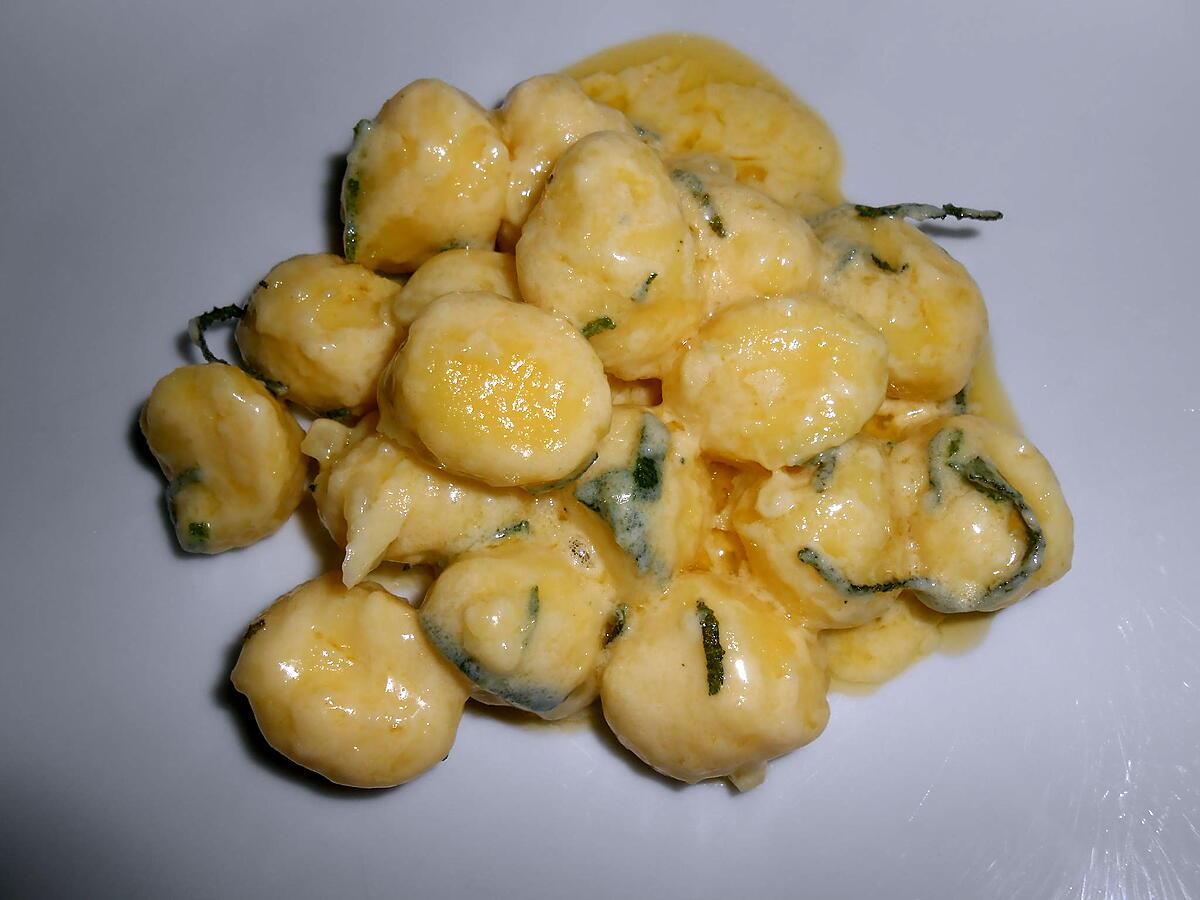 recette GNOCCHI AU BEURRE  DE SAUGE