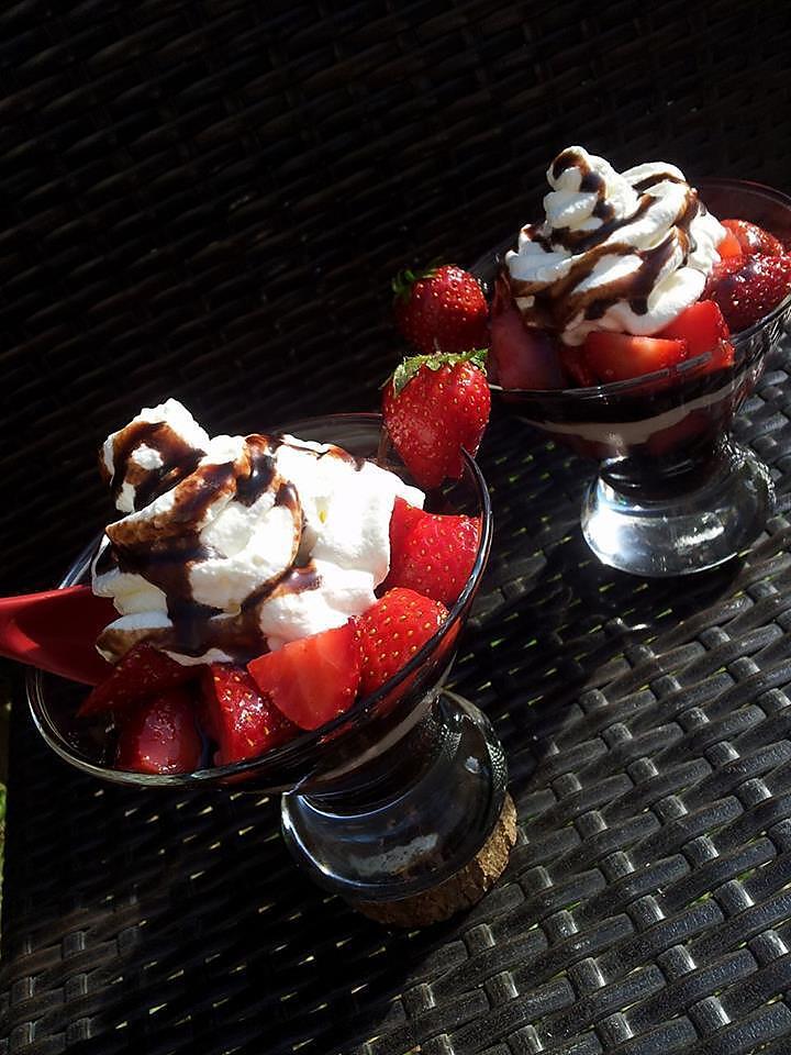 recette Verrines Fraises-Chantilly et chocolat noir