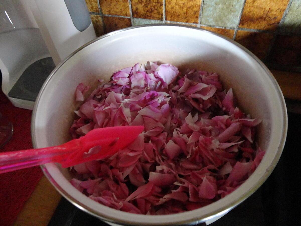 recette GELée  de petales de roses