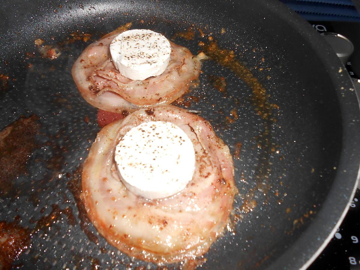 recette BURGER DE POULET PANCETTA ET CHEVRE