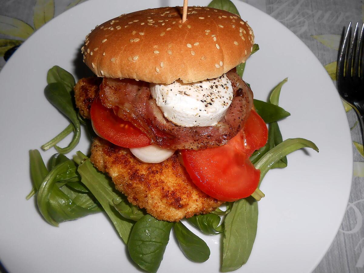 recette BURGER DE POULET PANCETTA ET CHEVRE