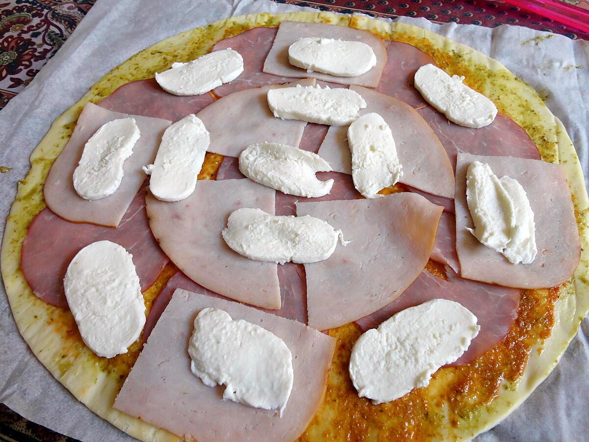 recette CHAUSSON  bacon ,blanc de poulet ,mozzarella