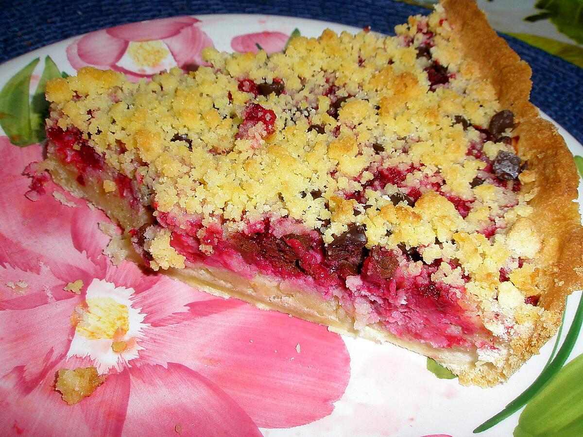 recette Tarte crumble aux framboises et chocolat