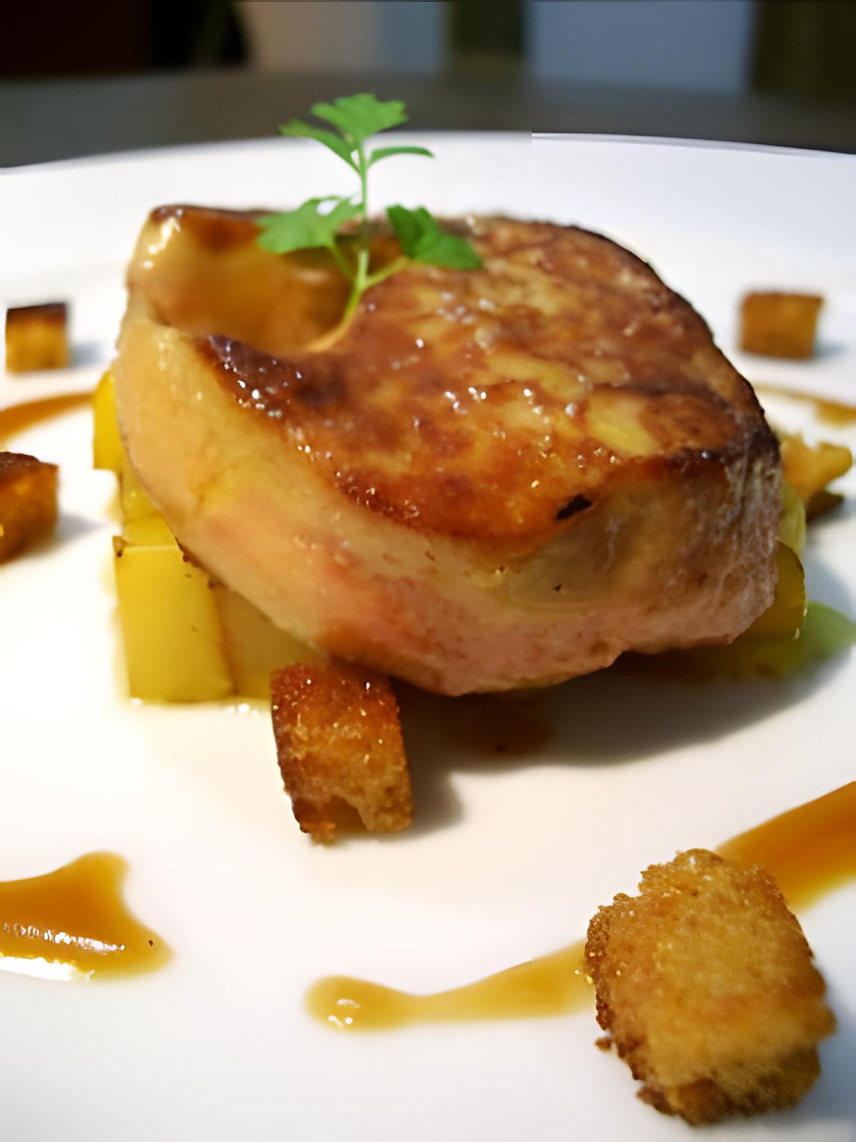recette Escalope de foie gras sautée aux mangues et sauce pain d'épices...