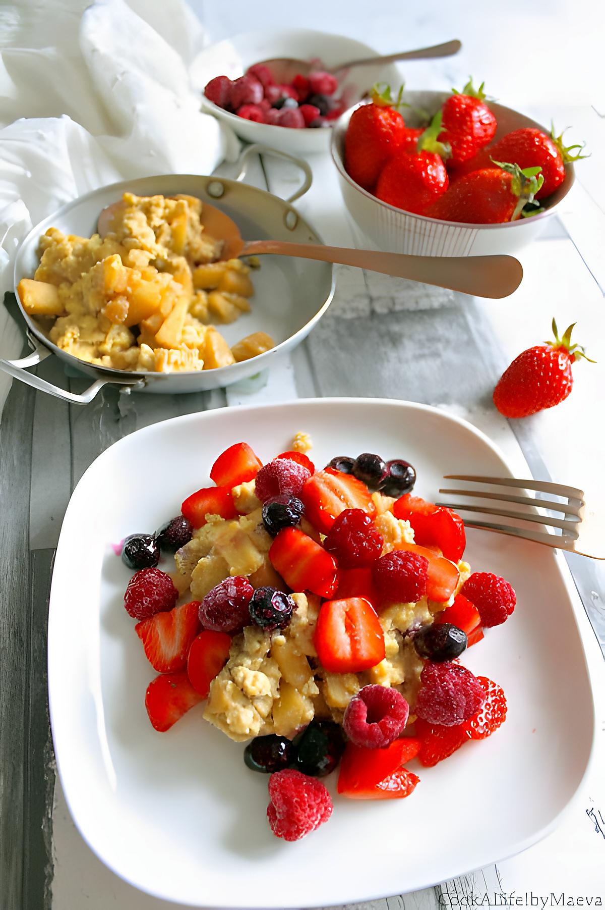 recette Omelette ou oeufs brouillés sucré(e)s pomme cannelle et fruits rouges