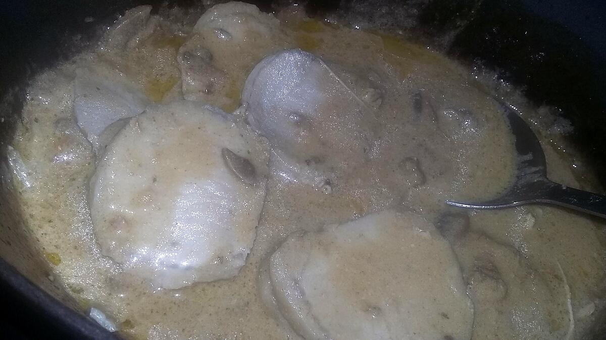 recette Rotis de porc au lait de coco et aux champignons