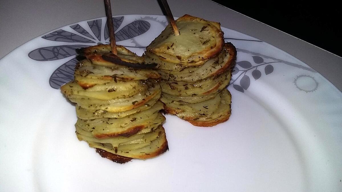 recette Brochettes de tranches de pommes de terre au thym