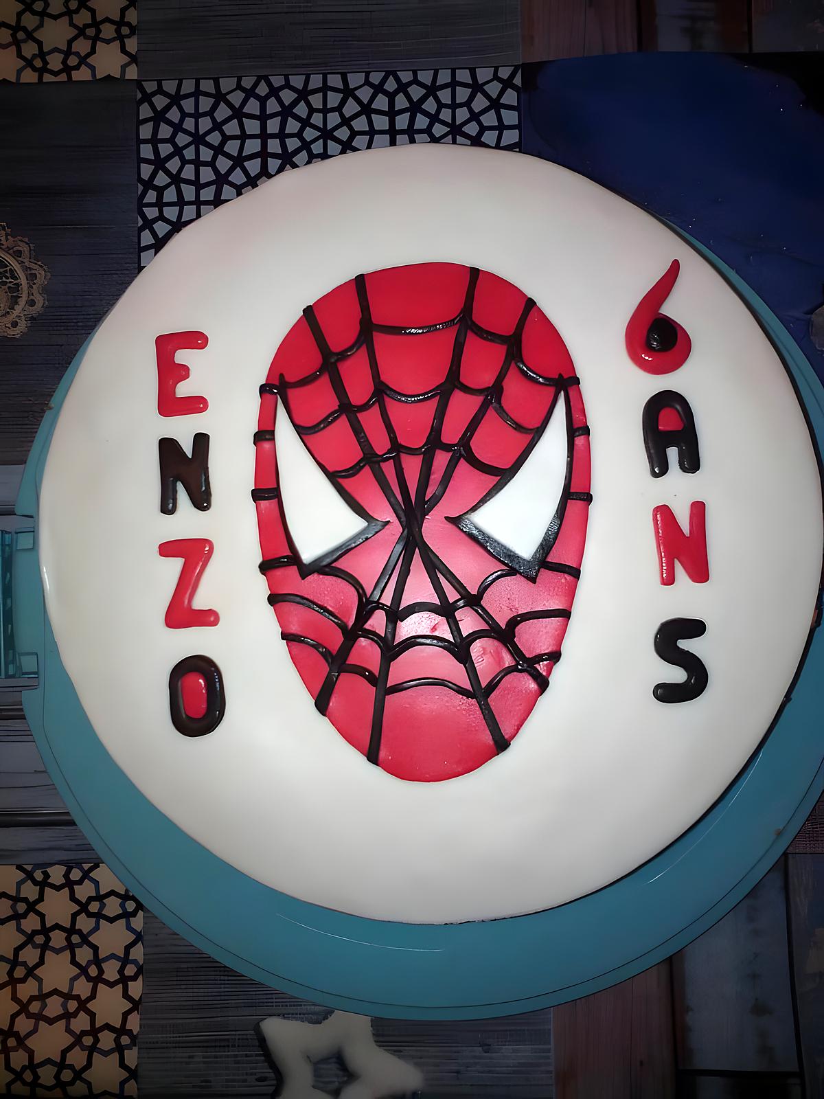 recette Gâteau d'anniversaire spiderman fraise vanille