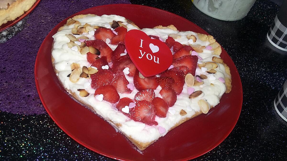 recette Tarte coeur au mascarpone vanillé et aux fraises