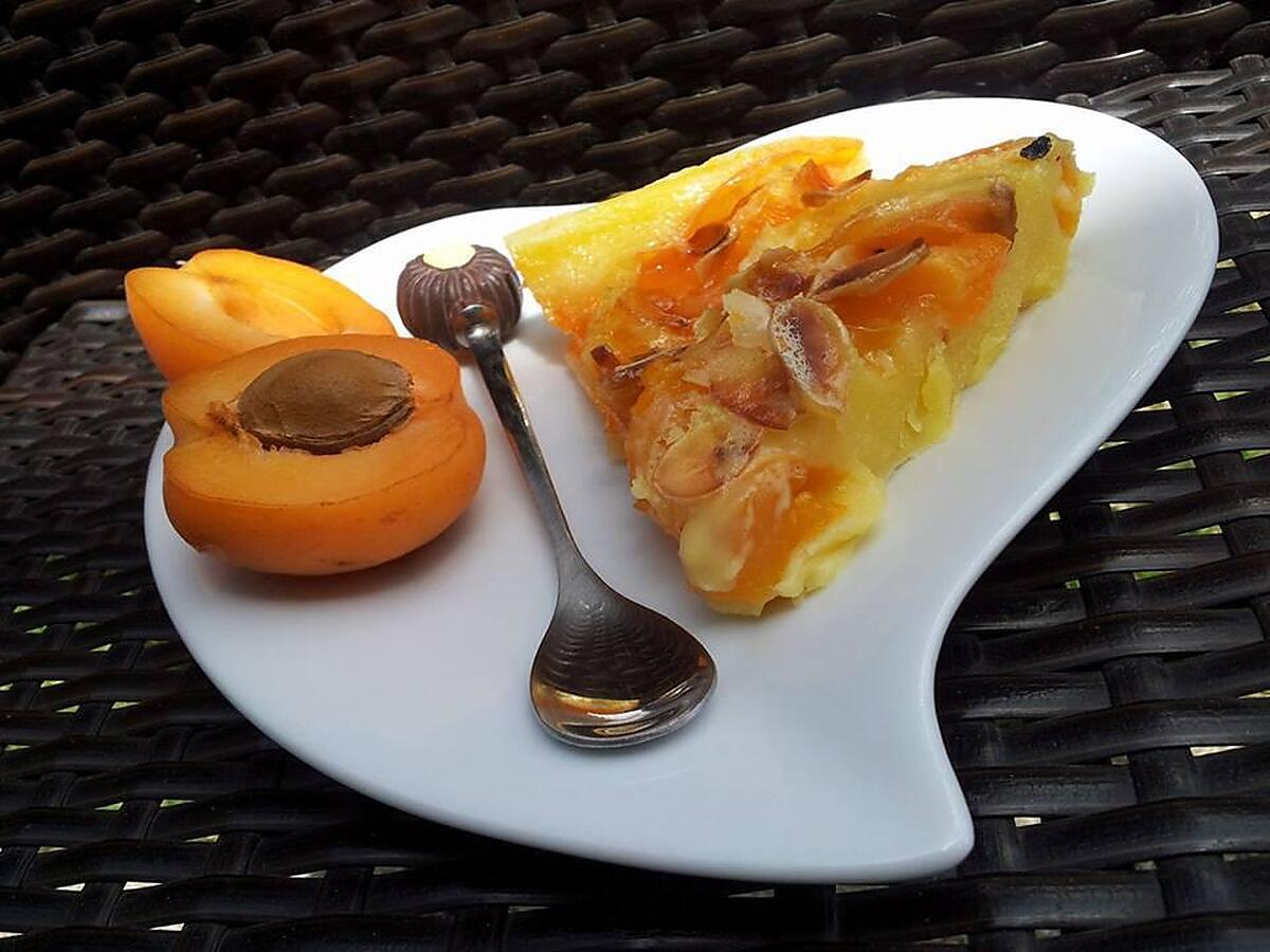 recette Clafoutis aux abricots et amandes(cuit au micro-ondes)