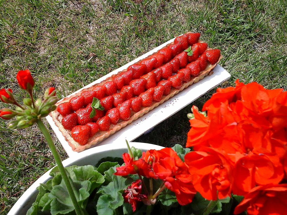 recette Tarte aux fraises et à la rhubarbe