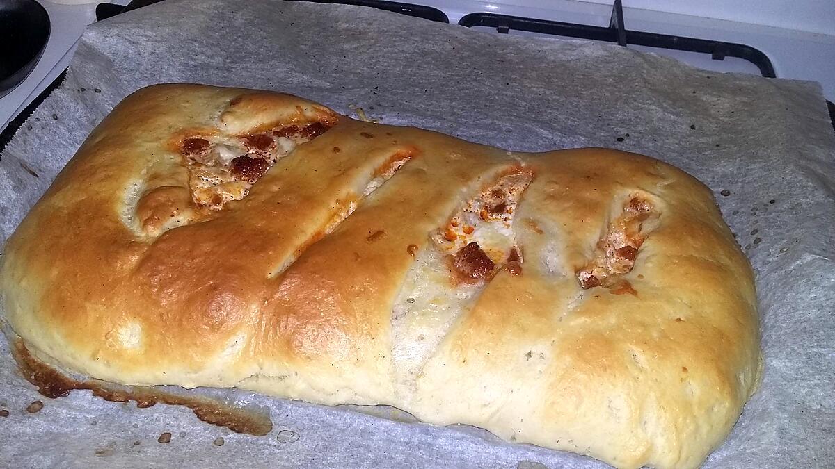 recette Fougasse moelleuse a la crème, au thon et chorizo