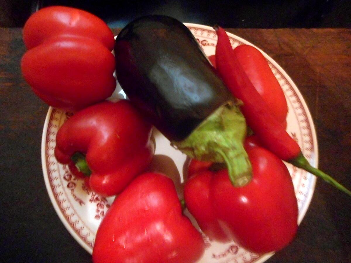 recette Ajvar ( condiment poivrons rouges-aubergine)