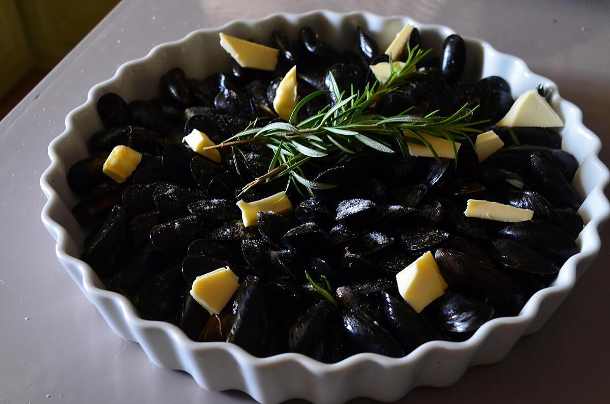 recette MOULES AU ROMARIN