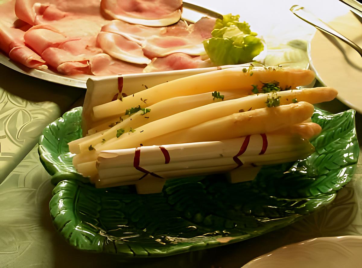 recette Petits toasts au jambon fumé et aux asperges