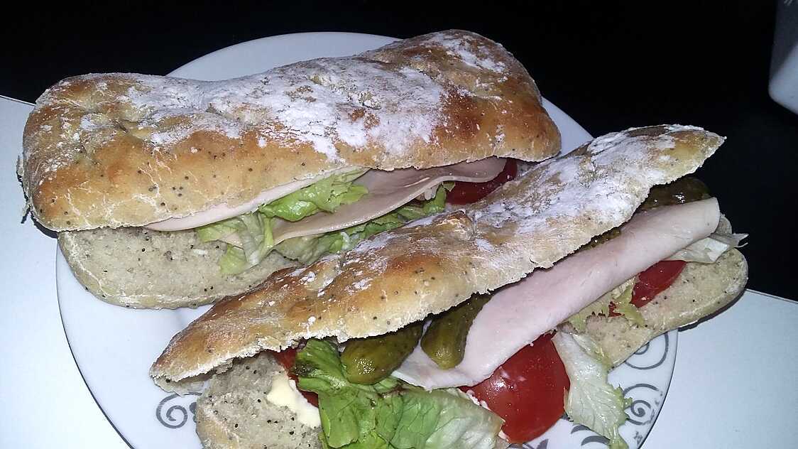 Sandwichs pique nique aux graines de pavot