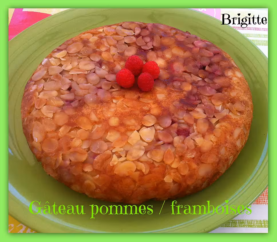 recette GÂTEAU AUX POMMES/FRAMBOISES au COOKEO