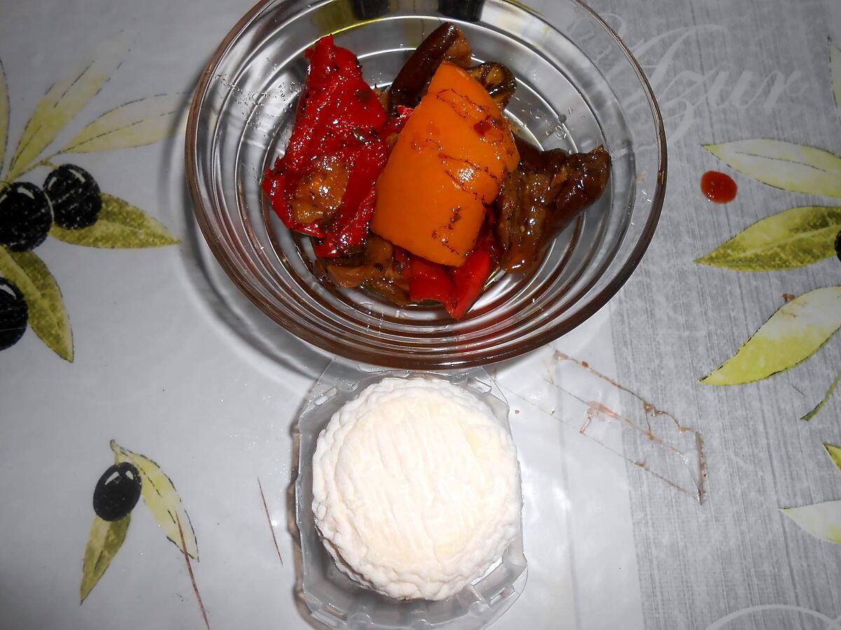 recette SALADE DE TOMATES AU CROTTIN DE CHAVIGNOL