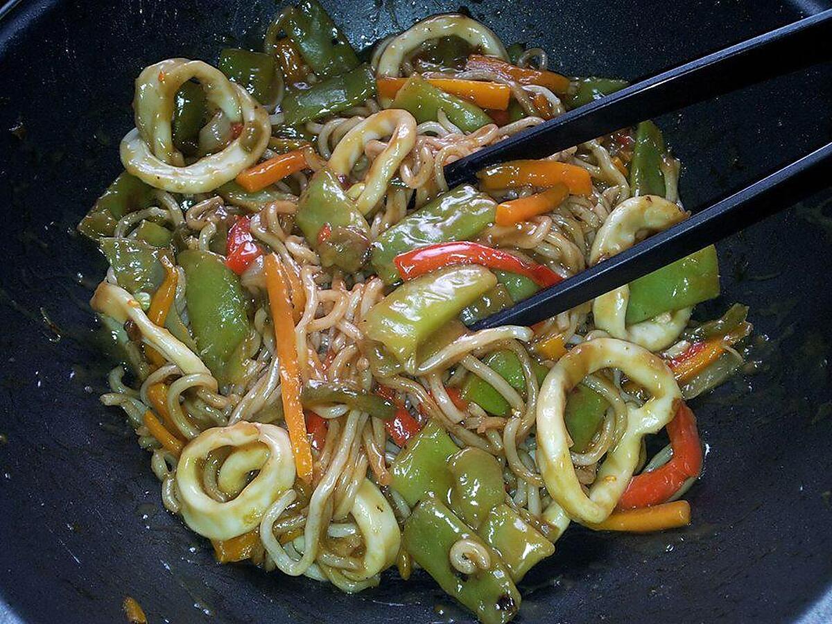 recette Ramens sautées au calamars et légumes