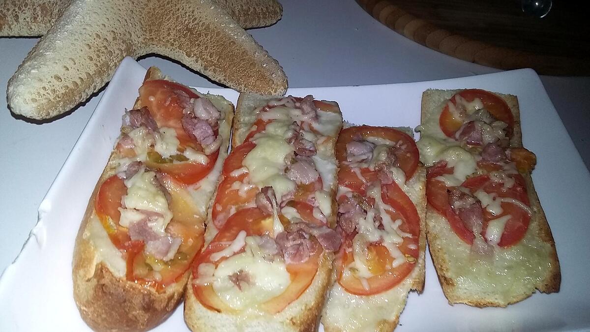 recette Tartines grillées de cancoillotte tomates et lard