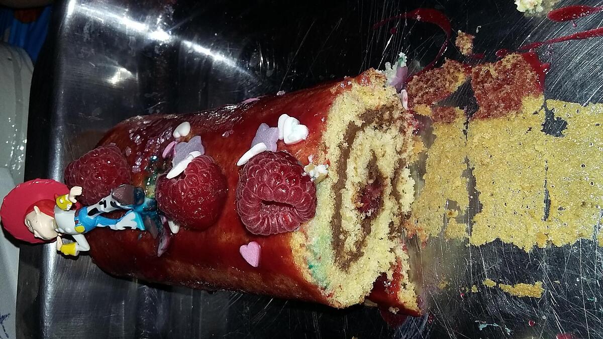 recette Bûche roulé a la framboise de Tonton