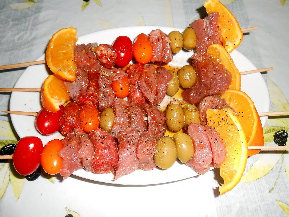 recette BROCHETTES DE VEAU OLIVES ET ORANGE